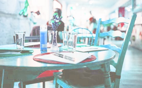 飯店服務員勞動合同(4篇)