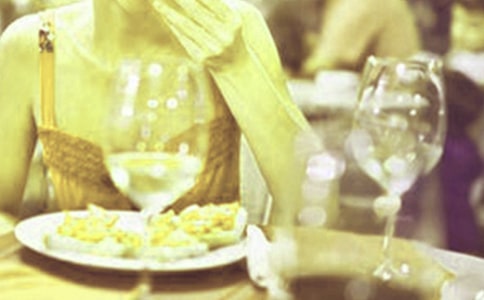 有關(guān)酒會(huì)上要告辭的禮儀