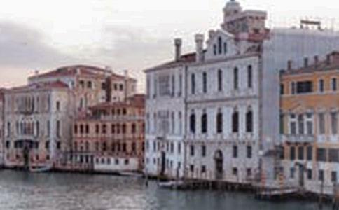 �{�{������˹�����~