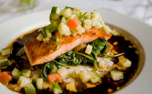 午餐的幽默說說文案