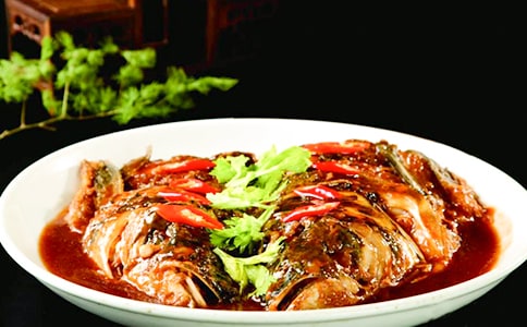 偉大的母愛——讀《媽媽喜歡吃魚頭》有感